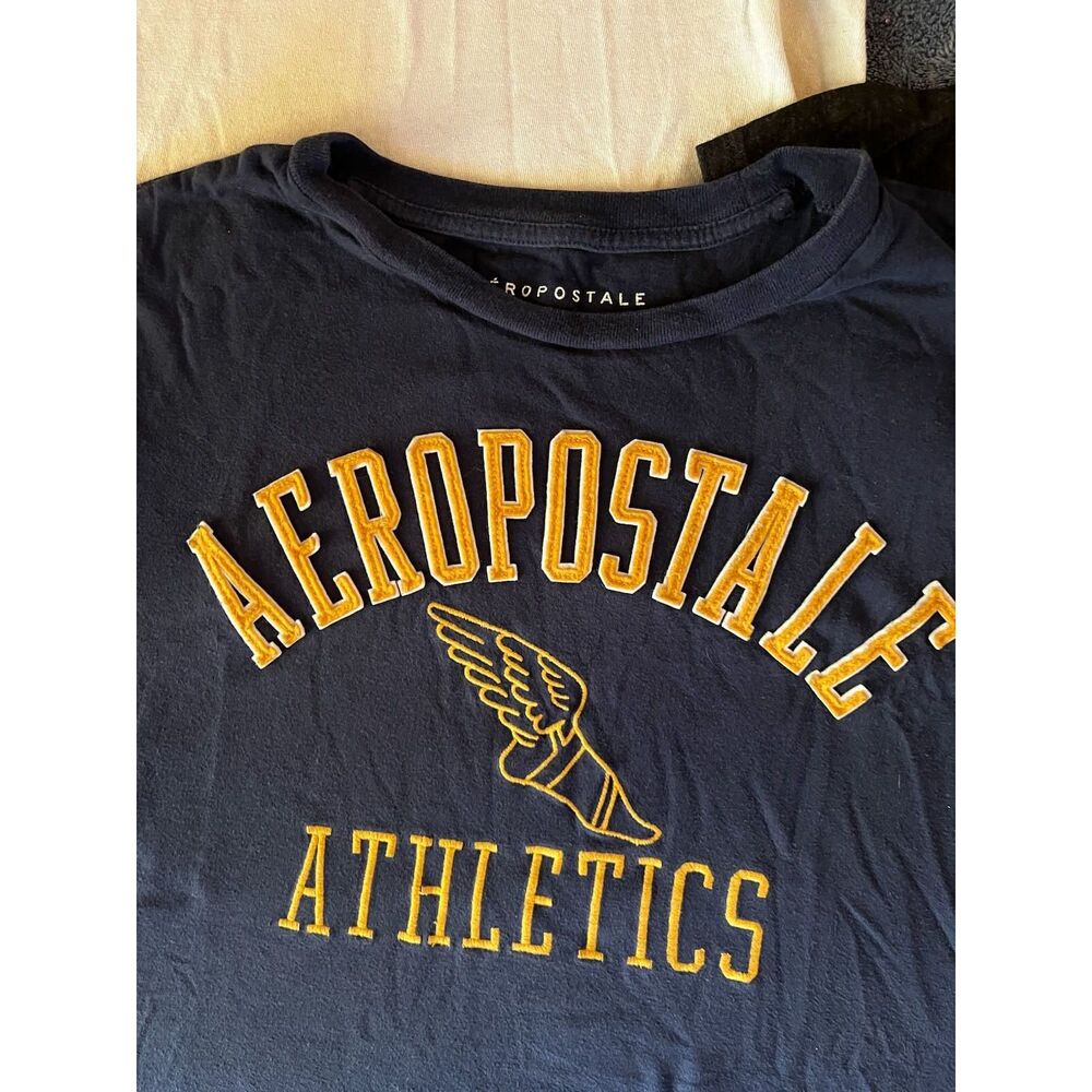 womens graphic t and crop top bundle size large - Picture 7 of 7